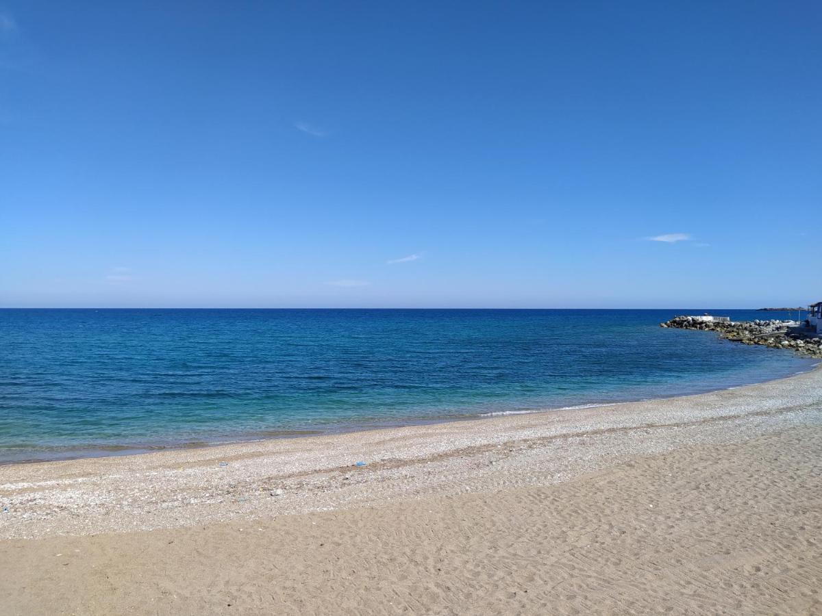 Antonios Apartments Stegna Archangelos  Buitenkant foto