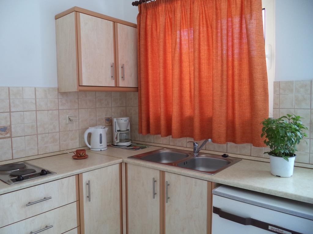 Antonios Apartments Stegna Archangelos  Kamer foto